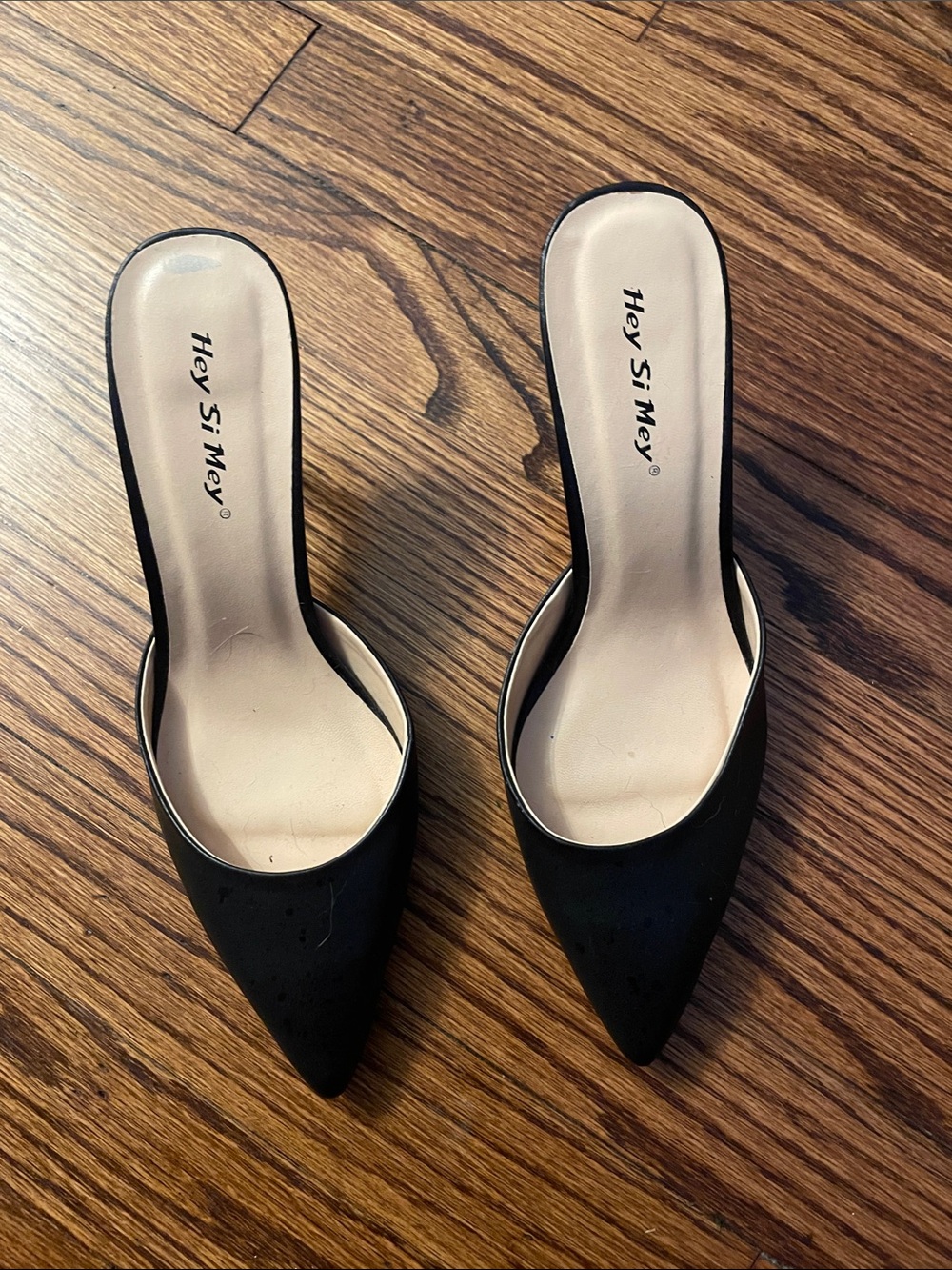 Black Pointed Toe Kitten Heels